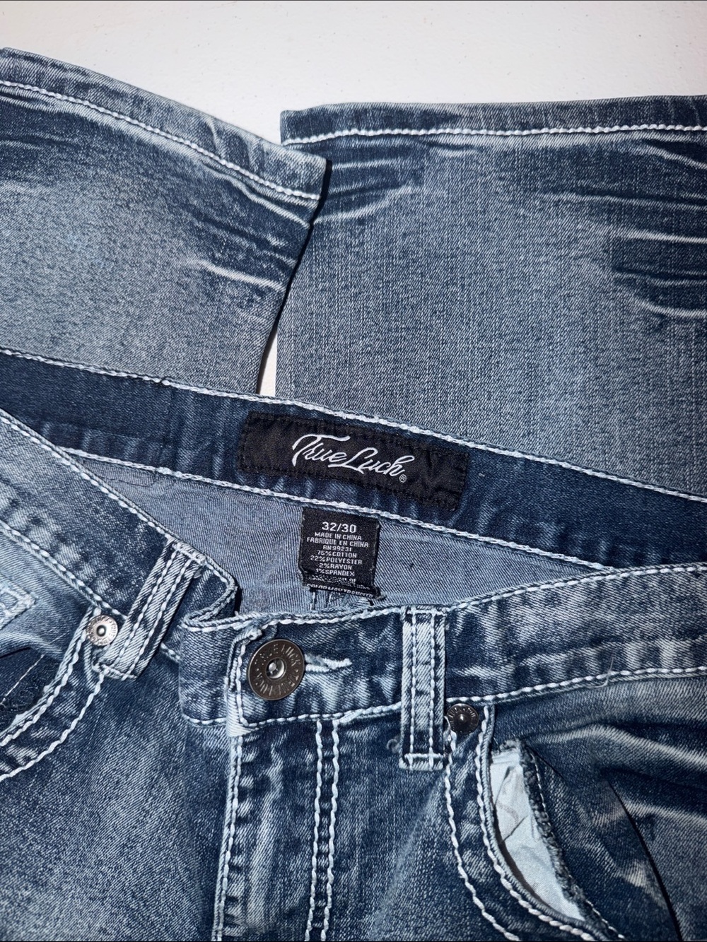 True Luck Men’s Straight Jeans - Faded Blue
